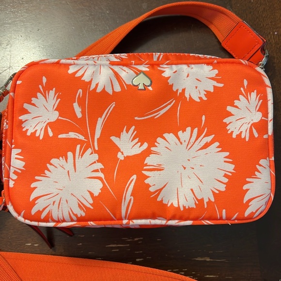 Kate Spade Jae Small Camera Bag - Picture 2 of 11